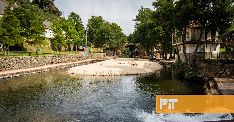 Corço andou à solta numa praia de Góis. Ainda foi à água mas conseguiu sair – PiT
 #ÚltimasNotícias #Portugal