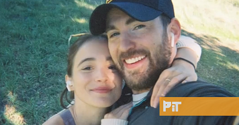 Chris Evans e Alba Baptista compraram casa em Portugal. E querem aumentar a família